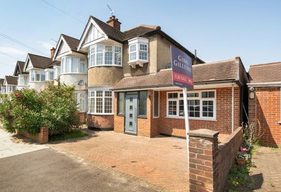 under offer torrington road london 34947 - Gibbs Gillespie