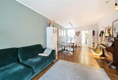 under offer grover road london 35018 - Gibbs Gillespie