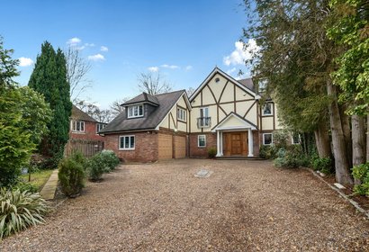 for sale howards wood drive london 35521 - Gibbs Gillespie