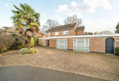 for sale dearne close london 35790 - Gibbs Gillespie