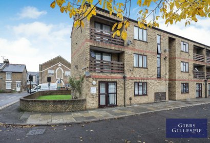 available flat 1 london 36439 - Gibbs Gillespie