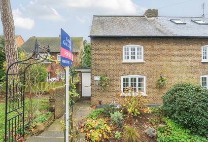 for sale west common road london 36458 - Gibbs Gillespie