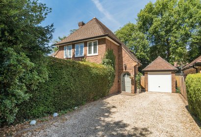 for sale maltmans lane london 37711 - Gibbs Gillespie