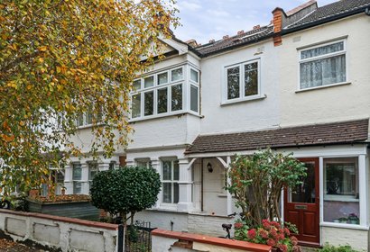 for sale woodstock avenue london 38153 - Gibbs Gillespie