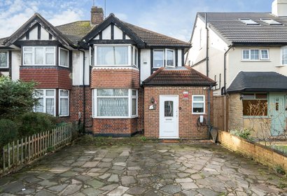 under offer west end road london 38389 - Gibbs Gillespie