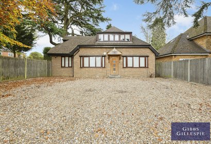 available 1 london 38709 - Gibbs Gillespie