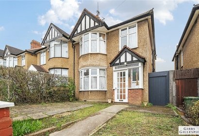 for sale wood end avenue london 38719 - Gibbs Gillespie