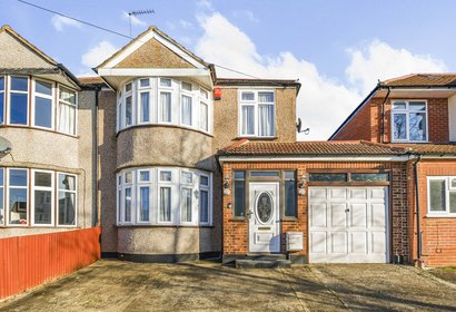 for sale drummond drive london 38806 - Gibbs Gillespie