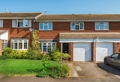 sold whitegates close london 38923 - Gibbs Gillespie