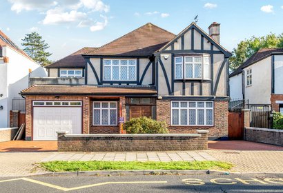 for sale dalkeith grove london 39010 - Gibbs Gillespie