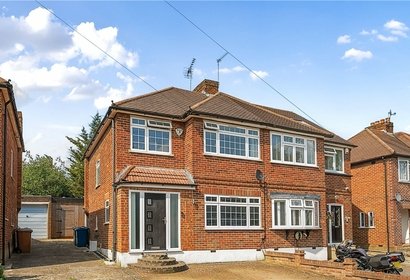 for sale whitegate gardens london 39322 - Gibbs Gillespie