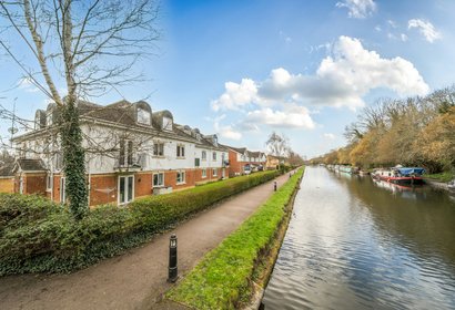 for sale basildon close london 39333 - Gibbs Gillespie
