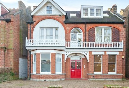 for sale woodville gardens london 39638 - Gibbs Gillespie