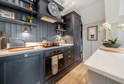 for sale carnegie court london 39770 - Gibbs Gillespie