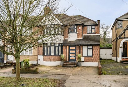 under offer kenton lane london 39865 - Gibbs Gillespie