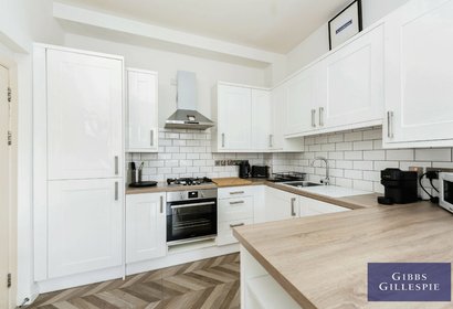 to let middlesex court london 40011 - Gibbs Gillespie