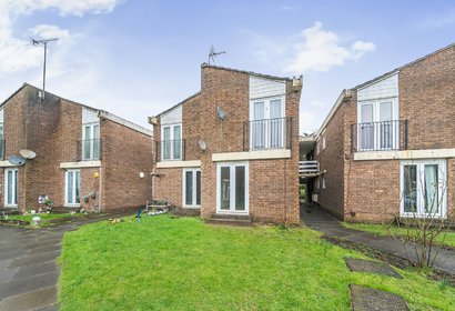 for sale stonegrove gardens london 40146 - Gibbs Gillespie