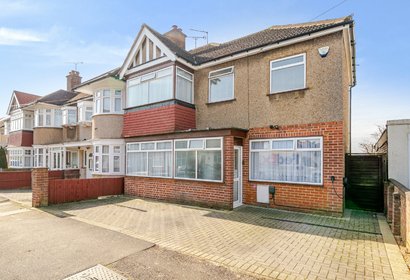 for sale thurlstone road london 40172 - Gibbs Gillespie