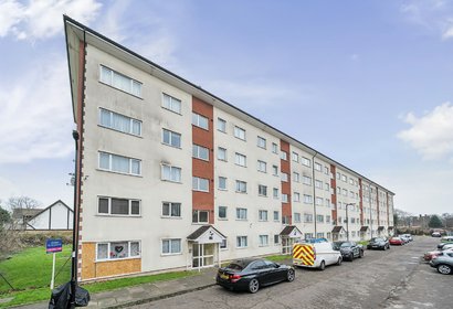 for sale byron way london 40285 - Gibbs Gillespie