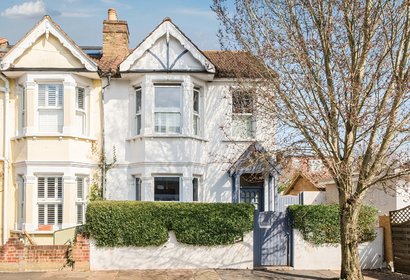 for sale thurlow road london 40289 - Gibbs Gillespie