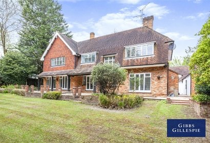 to let dukes wood drive london 40358 - Gibbs Gillespie
