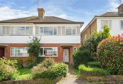 under offer holwell place london 40466 - Gibbs Gillespie