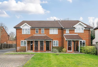 for sale whisperwood close london 40470 - Gibbs Gillespie