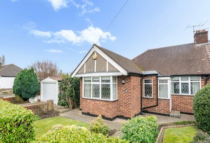 under offer herlwyn avenue london 40742 - Gibbs Gillespie