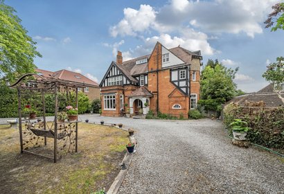 for sale ducks hill road london 40897 - Gibbs Gillespie