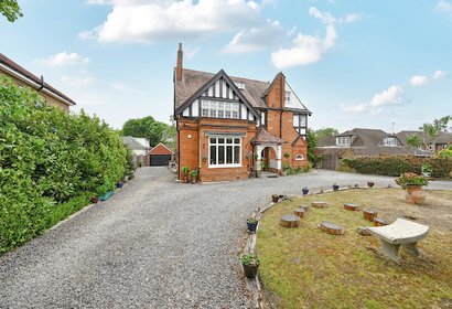 for sale ducks hill road london 40897 - Gibbs Gillespie