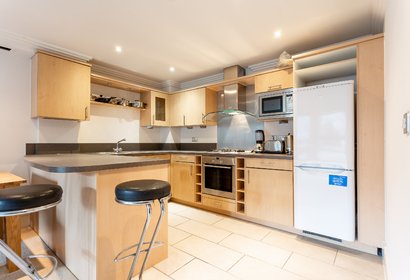 available flat 17 london 41079 - Gibbs Gillespie