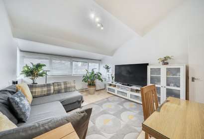 for sale bennett close london 42028 - Gibbs Gillespie