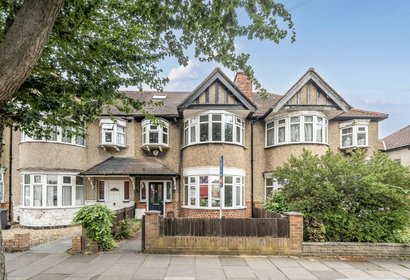 under offer victoria road london 42060 - Gibbs Gillespie
