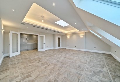 for sale 12, birchwood house london 42585 - Gibbs Gillespie