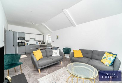 to let west way london 42702 - Gibbs Gillespie