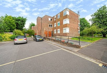 for sale hawkesworth close london 43064 - Gibbs Gillespie