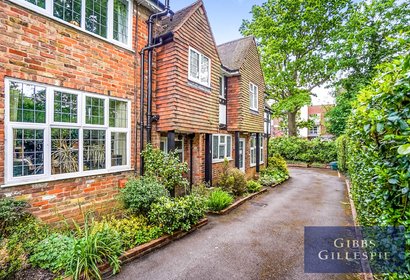 let agreed wayside court london 43162 - Gibbs Gillespie
