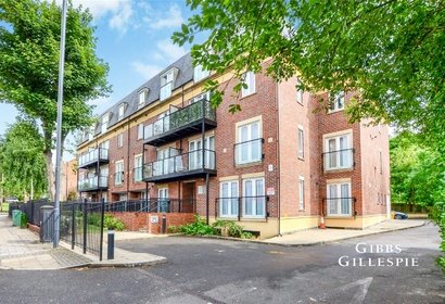 let agreed gray court london 44437 - Gibbs Gillespie