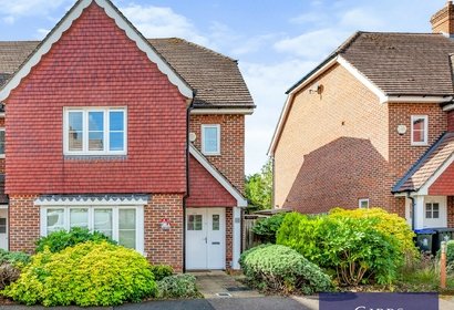 to let upper meadow london 44839 - Gibbs Gillespie