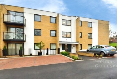 to let jupiter heights london 45103 - Gibbs Gillespie