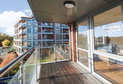 to let lighterage court london 45253 - Gibbs Gillespie