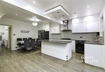 to let appledore avenue london 46391 - Gibbs Gillespie