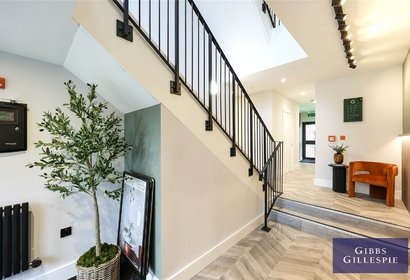 to let chapters london 46863 - Gibbs Gillespie