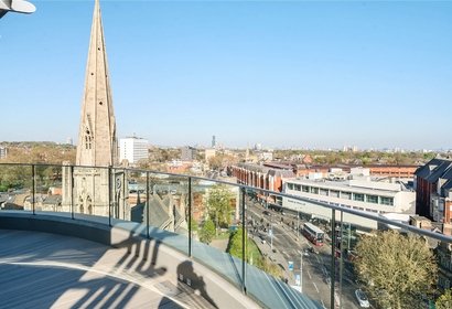 for sale dickens yard london 47245 - Gibbs Gillespie