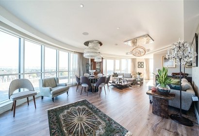 for sale dickens yard london 47245 - Gibbs Gillespie