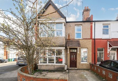 under offer greenhill road london 47249 - Gibbs Gillespie