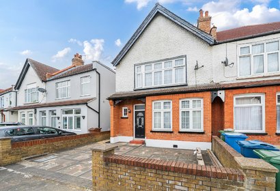 for sale welldon crescent london 47255 - Gibbs Gillespie