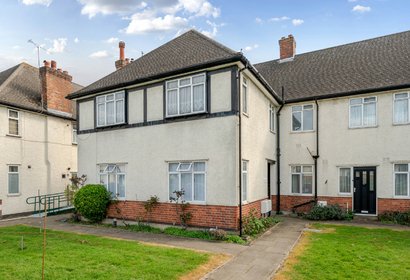 sold ruislip court london 47303 - Gibbs Gillespie