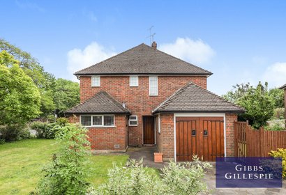let agreed field end road london 47499 - Gibbs Gillespie