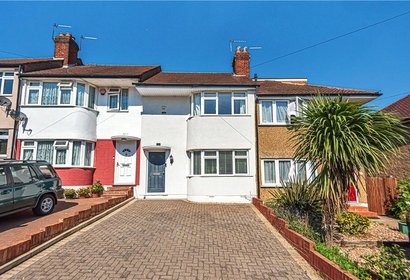 to let carr road london 47598 - Gibbs Gillespie